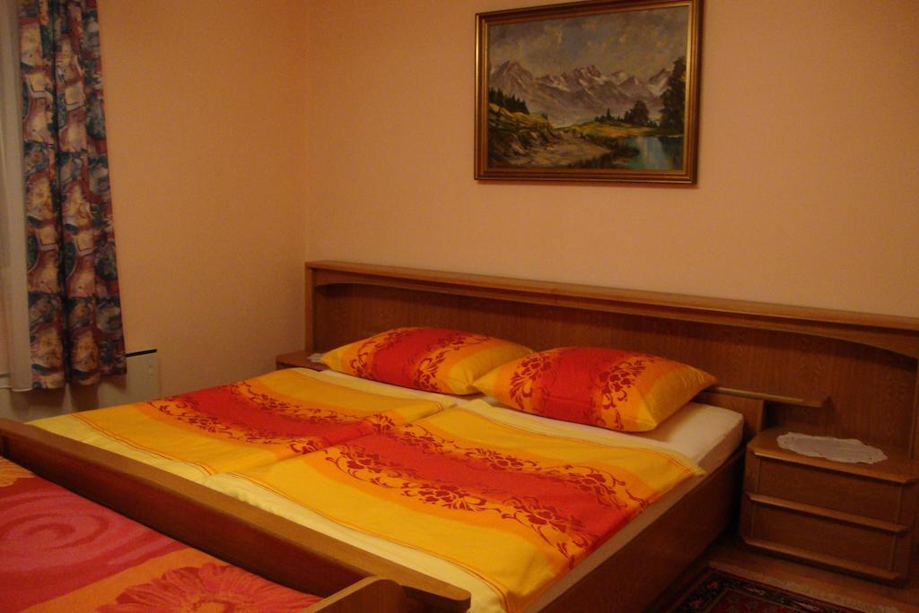 Maria Aichholzer Apartman Sankt Jakob im Rosental Szoba fotó